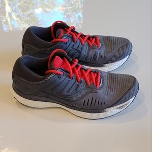 Saucony Hurricane 22 Running Shoes 10.5 Men's - Like New